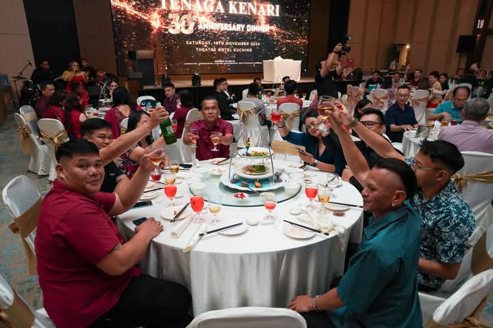 Photo 18 from 30th Anniversary Dinner album