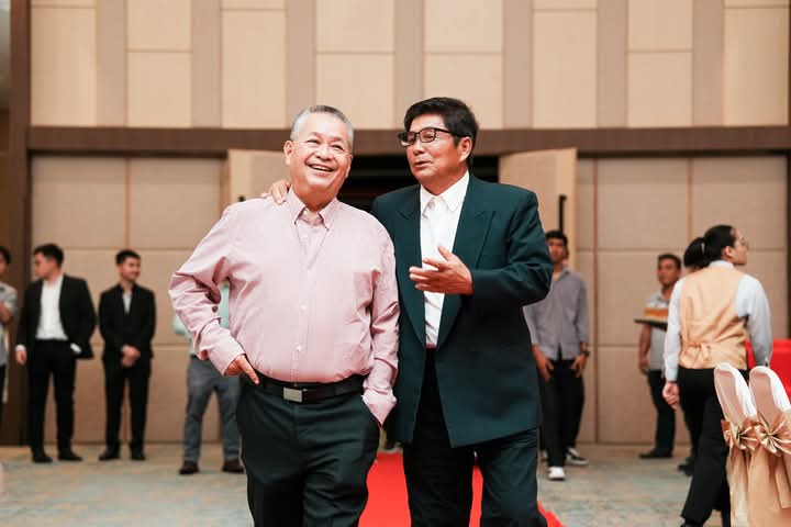 Photo 5 from 30th Anniversary Dinner album
