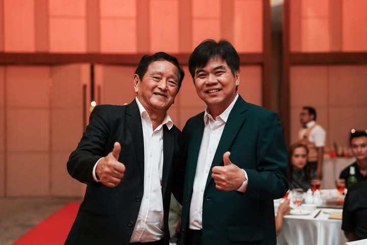 Photo 8 from 30th Anniversary Dinner album
